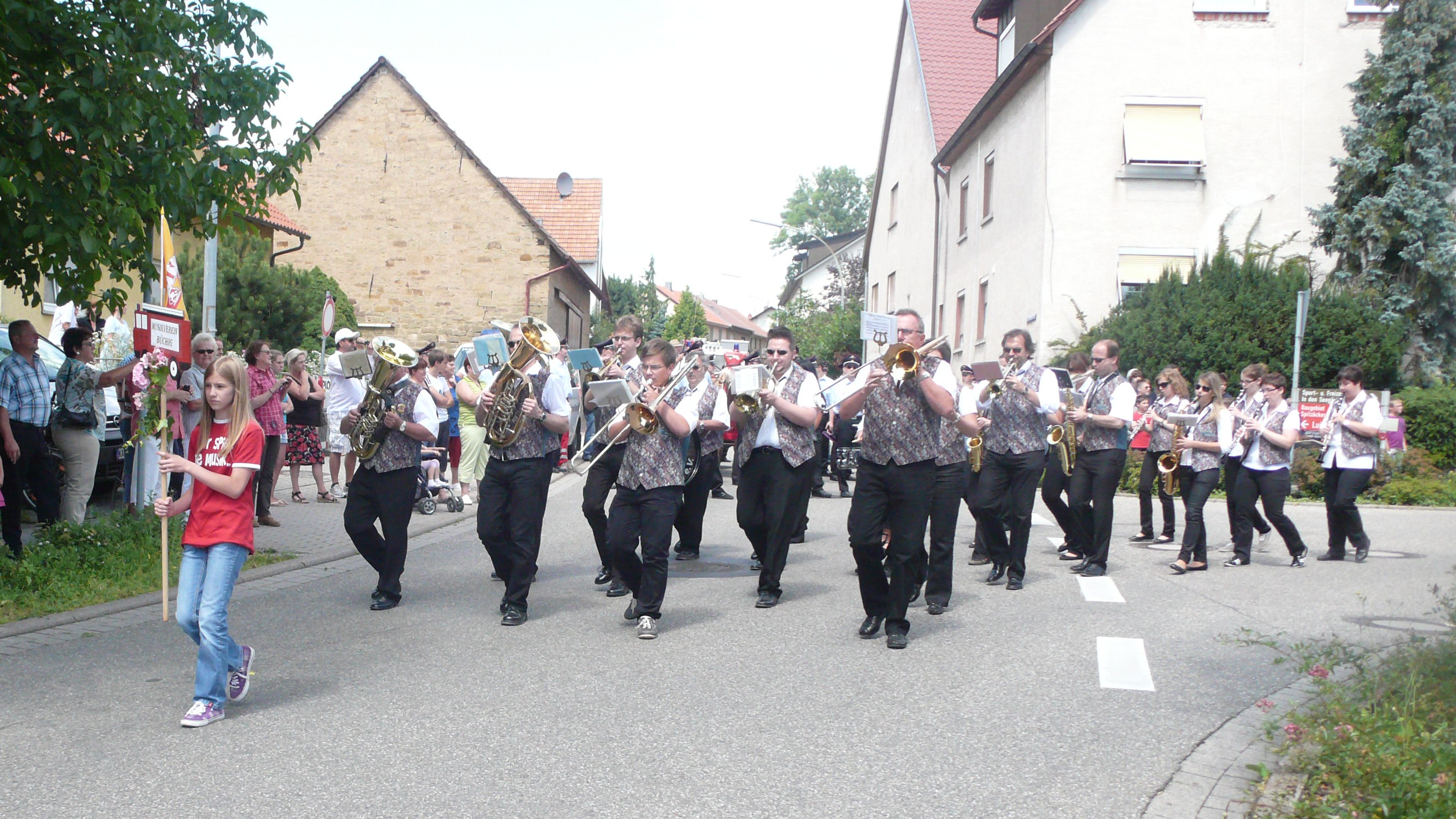 Der Musikverein Büchig beim Festumzug in Flehingen